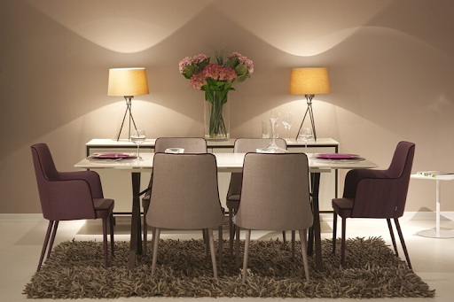 How to Create a Welcoming Ambiance in Your Dining Room in the USA